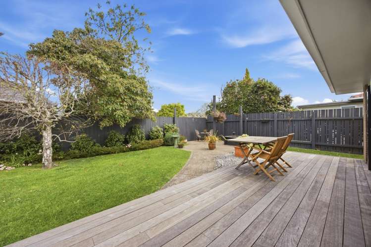 2/82 Florence Avenue Orewa_8