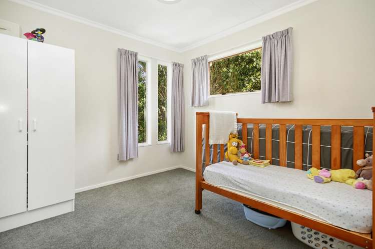 30 Turriff Crescent Tawa_16