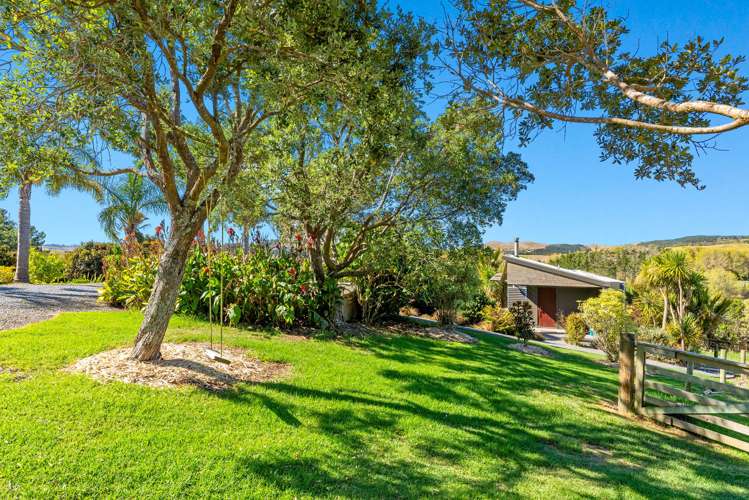 134 Phillips Road Kaiwaka_22