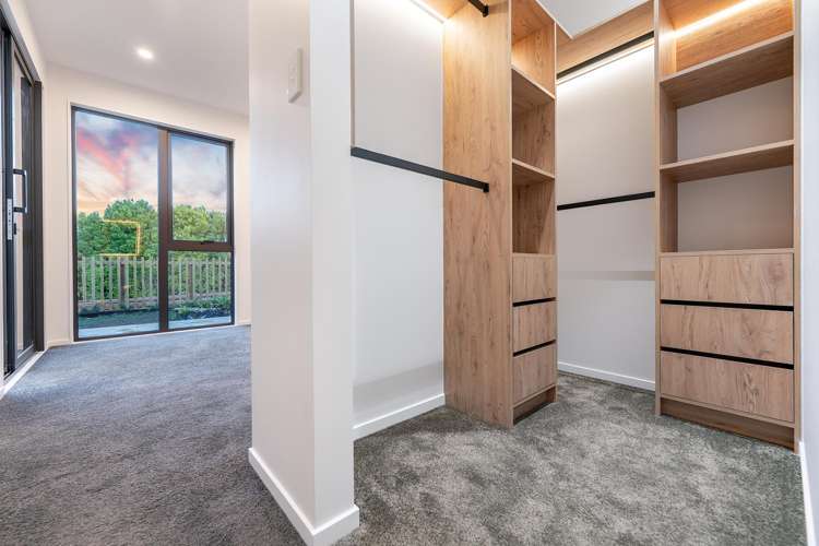 8 Paretao Street Massey_10