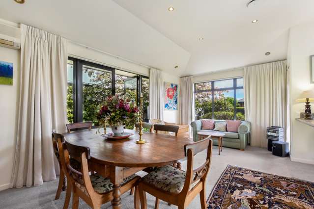 5 Di Pierri Way The Wood_1