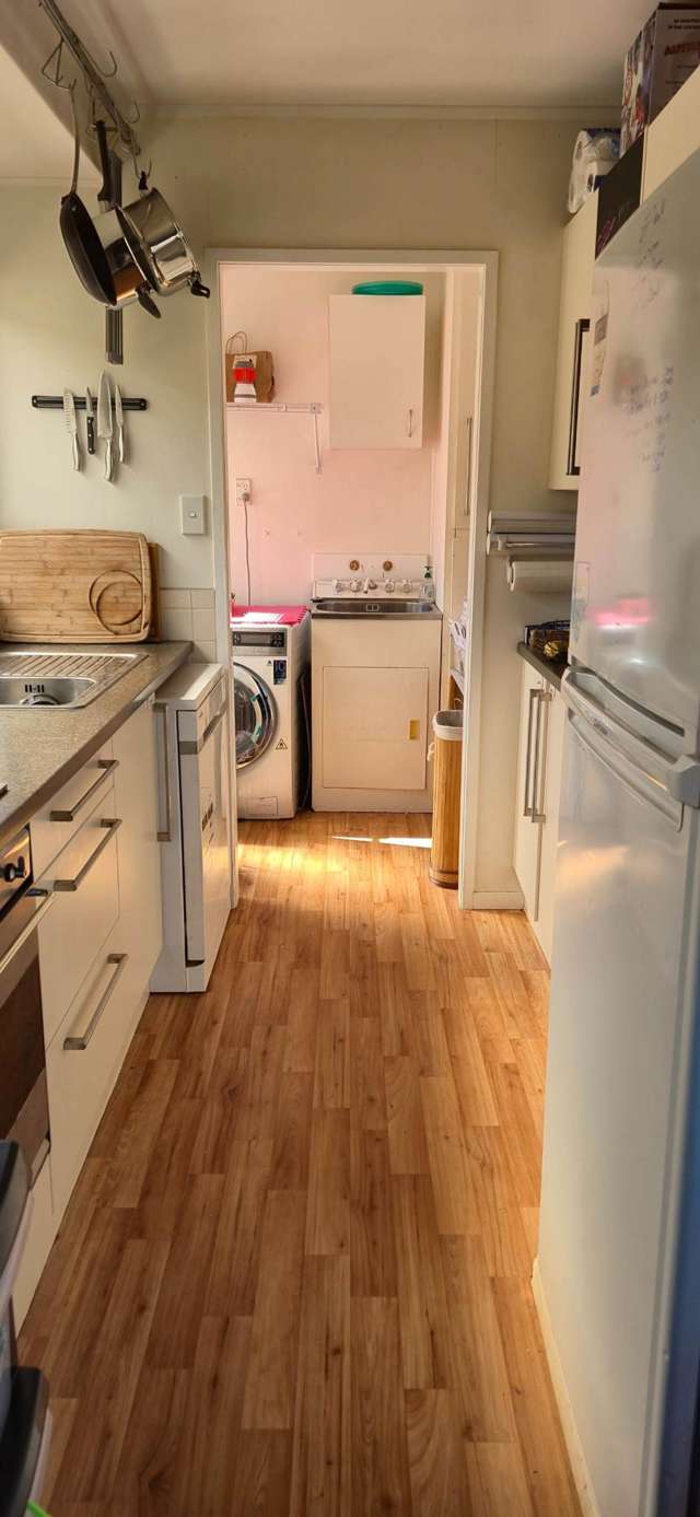 2/88 Sunvue Road Glen Eden_3