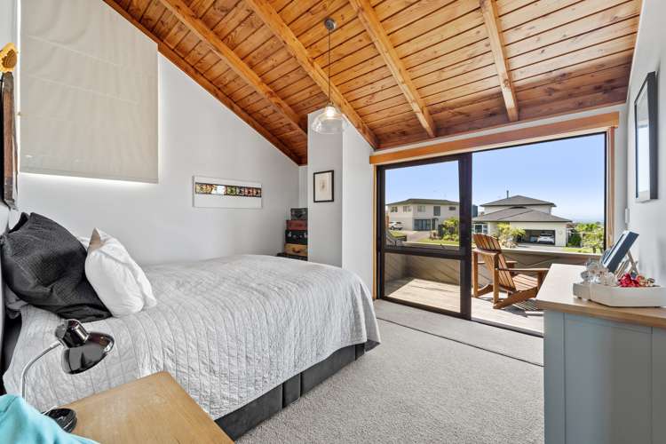 57 Albatross Road Red Beach_19