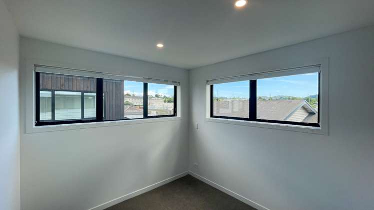 3/5 Brandon Road Glen Eden_14