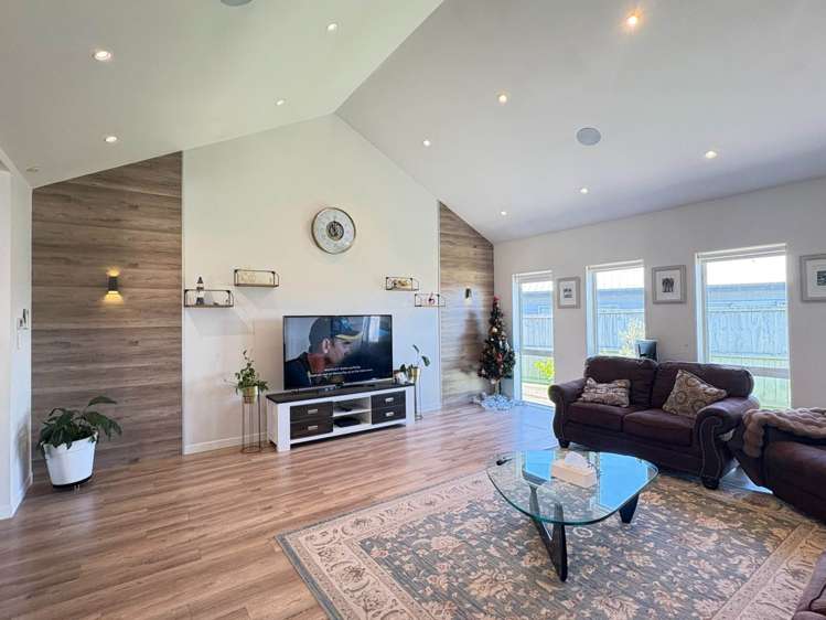 5 Gemscott Crescent Huapai_11