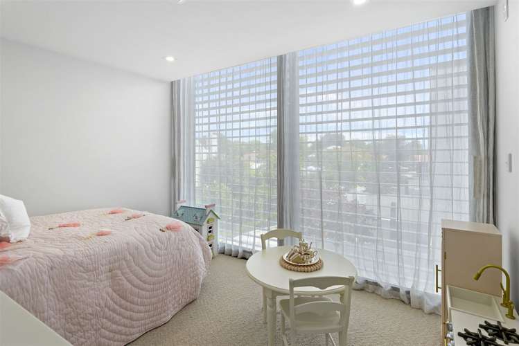 140 Glandovey Road Strowan_14