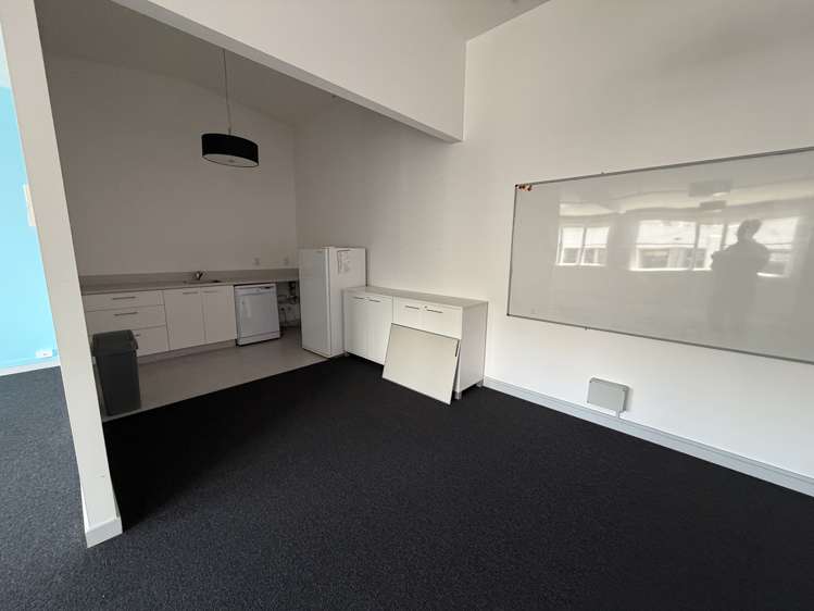 2-12 Allen Street Te Aro_4