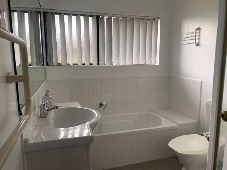 14 Perotti Place Conifer Grove_11