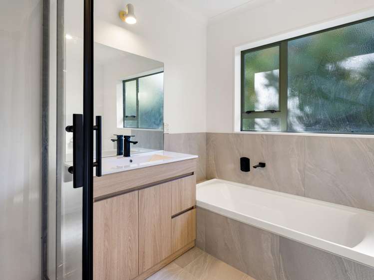 20 John Webb Drive Glenview_15