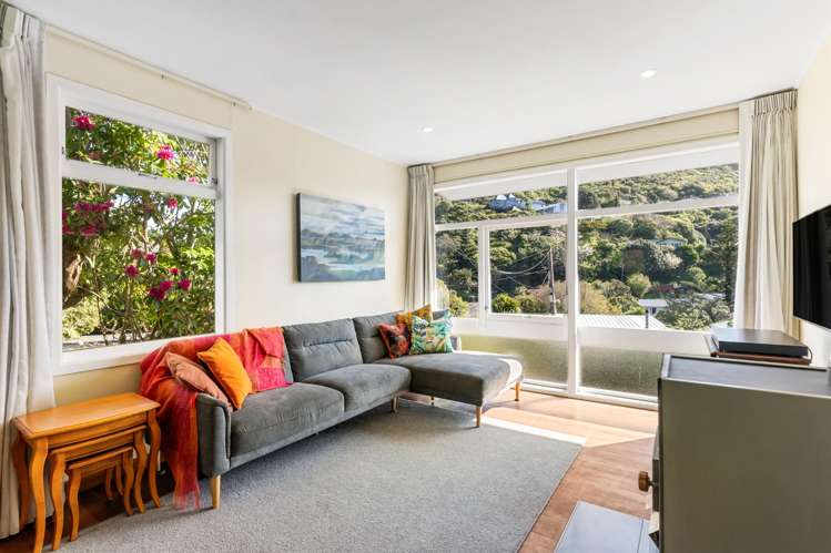 10 Bourbon Terrace Karori_1