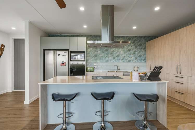 1245 Coast Road Karitane_11