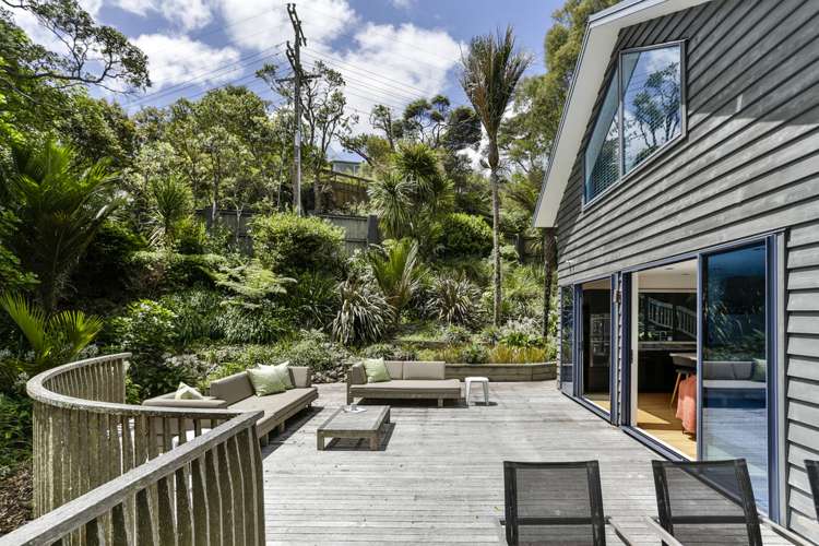 33 Arapito Road Titirangi_17