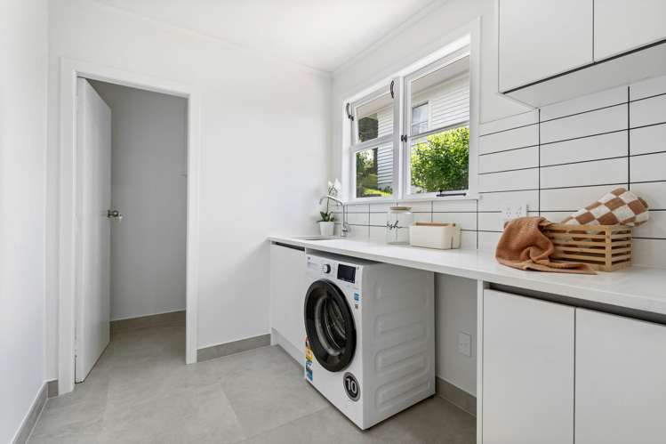 16 McMillan Avenue Te Kamo_13