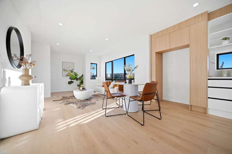 71 Archers Road_5