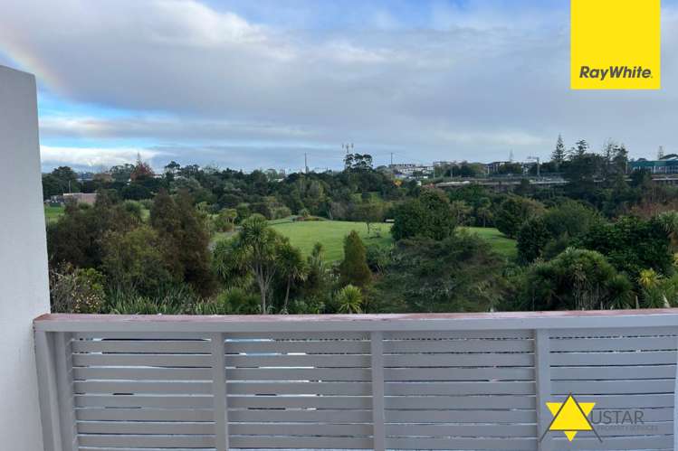 13/12 Ambrico Place New Lynn_13