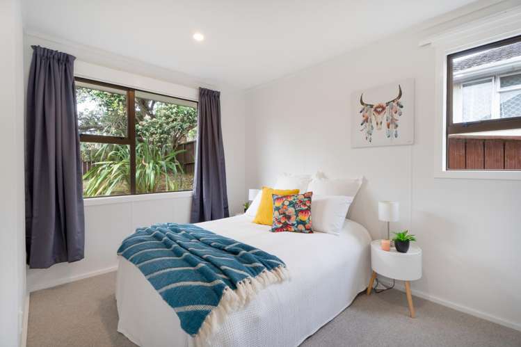 25 Waihemo Street Waitangirua_10