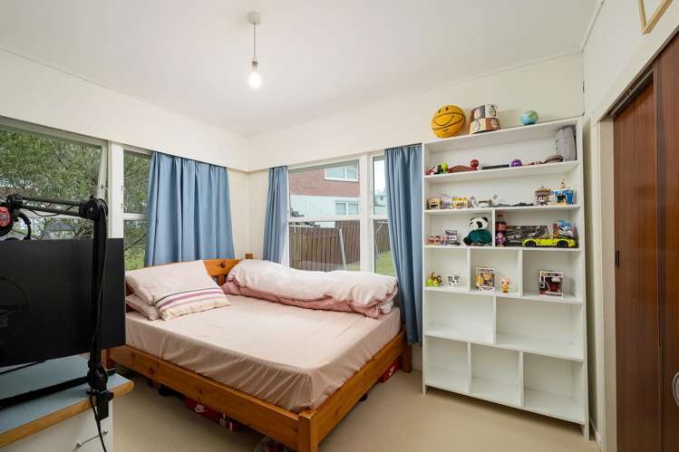 137 Tiroroa Avenue Te Atatu South_12