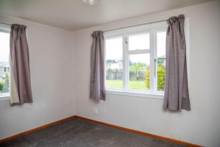 15 Sword Street Gore_7