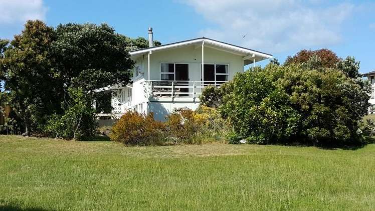 115 Patuwai Drive Whangamata_23