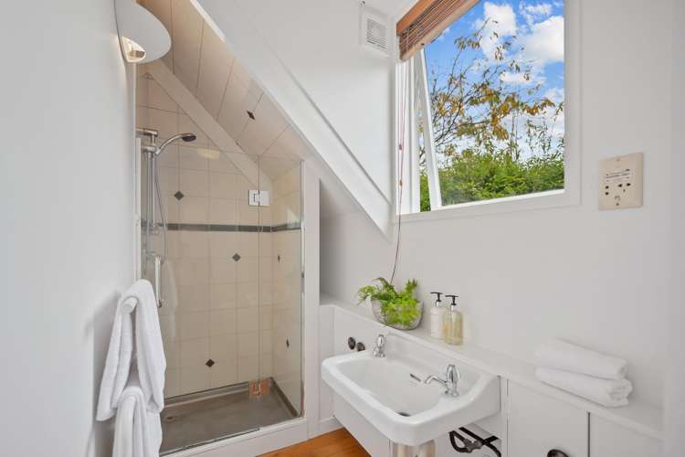 194 Onewa Road Birkenhead_24