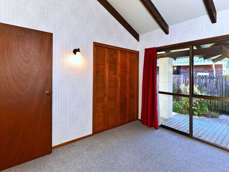 4 Snowdon Place Darfield_13