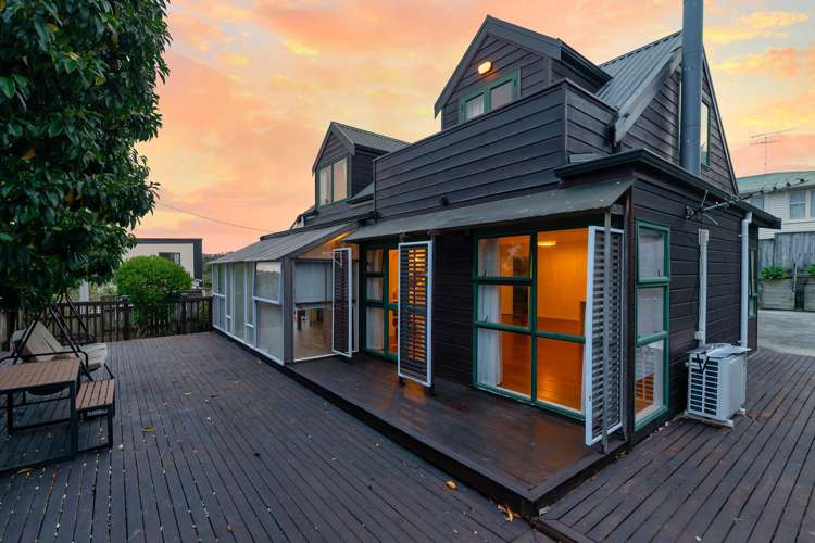 8 Marshall Laing Avenue_2