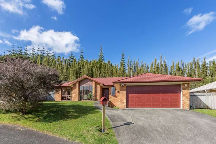 8 Fernbank Lane Greenhithe_25