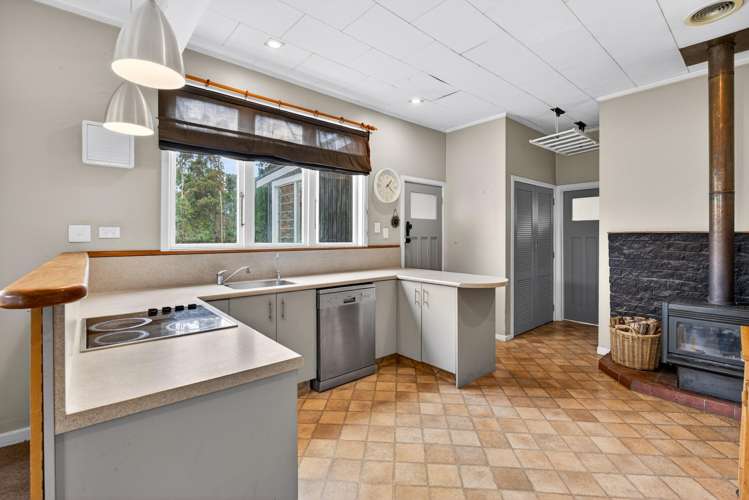 920 Park Road South Longlands_4