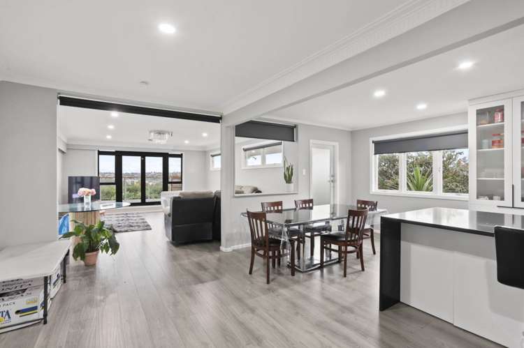 64 Astley Avenue_1