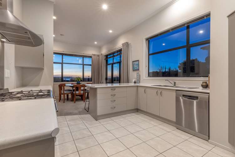 26 Milford Street Aotea_4