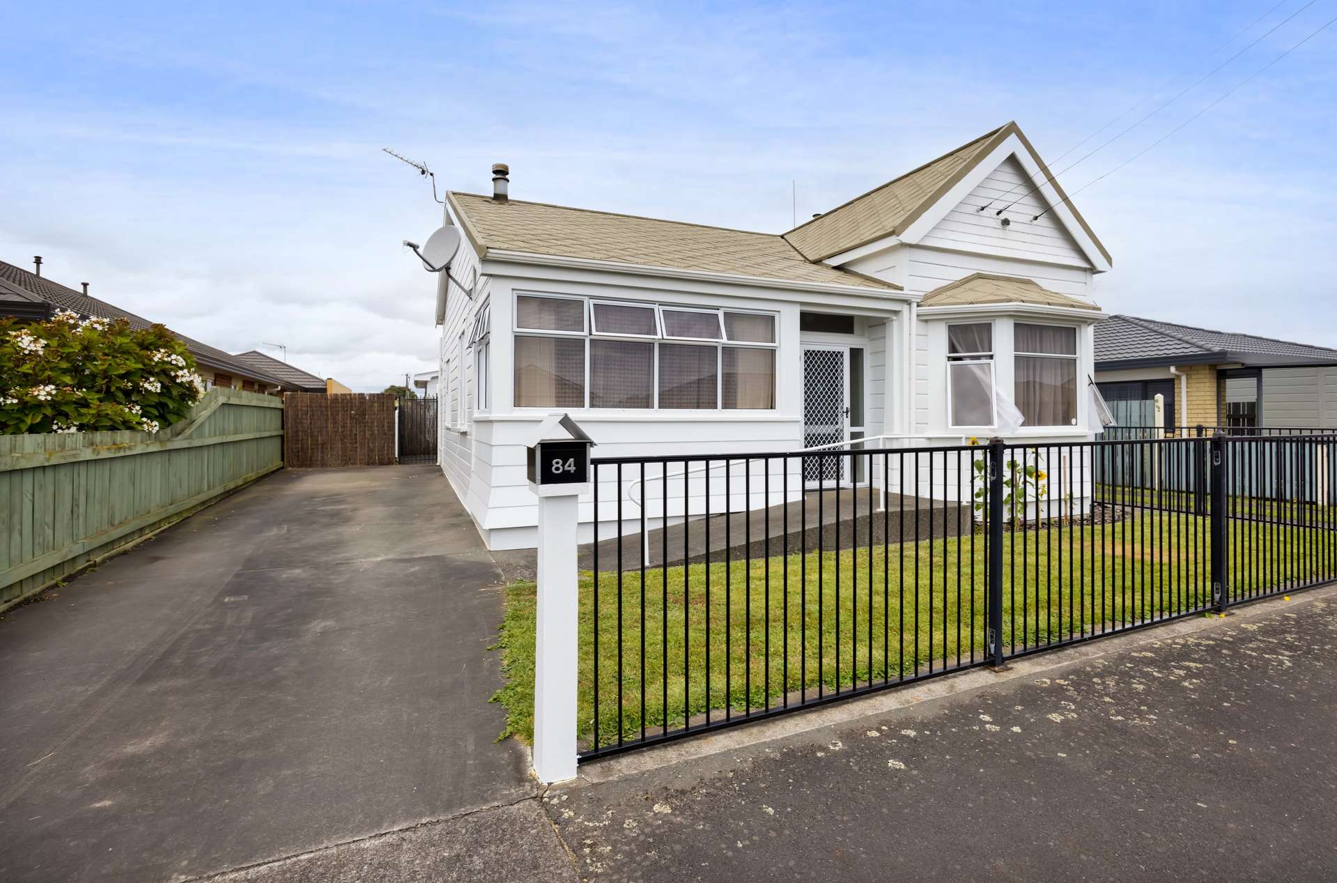 84 & 84A Argyle Street Hawera_0