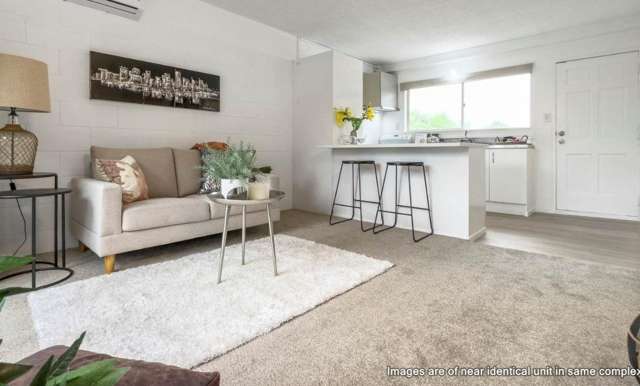 1 bedroom 1 bathroom 1 Off Street Parking.