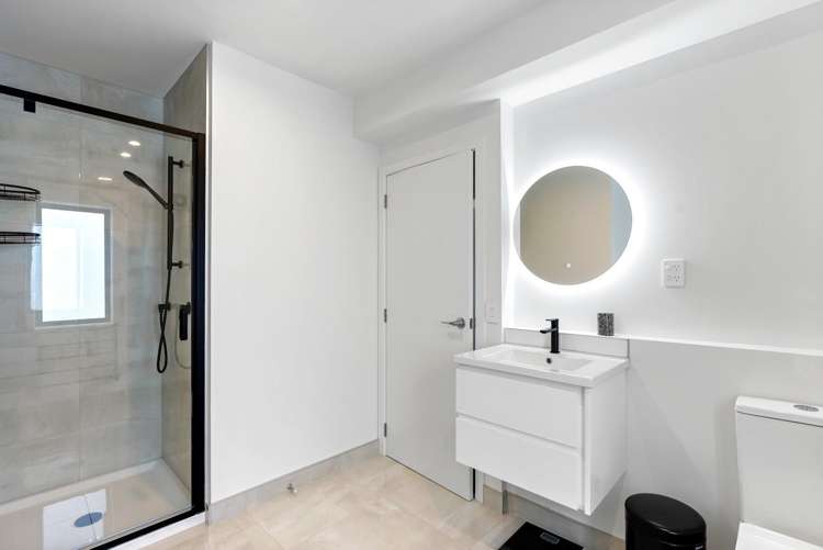 3 Stockden Place Karori_12