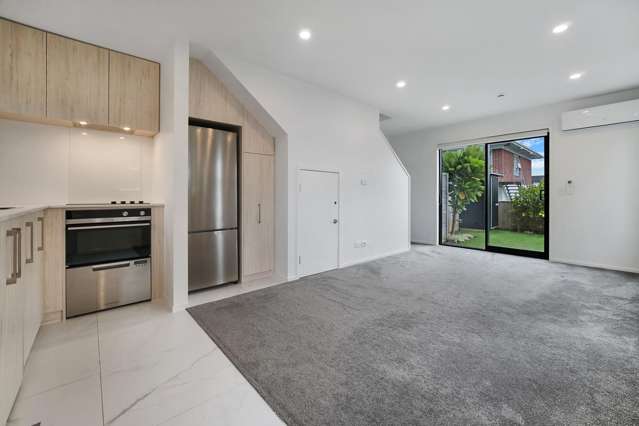 13/10 Willcott Street 1727_2
