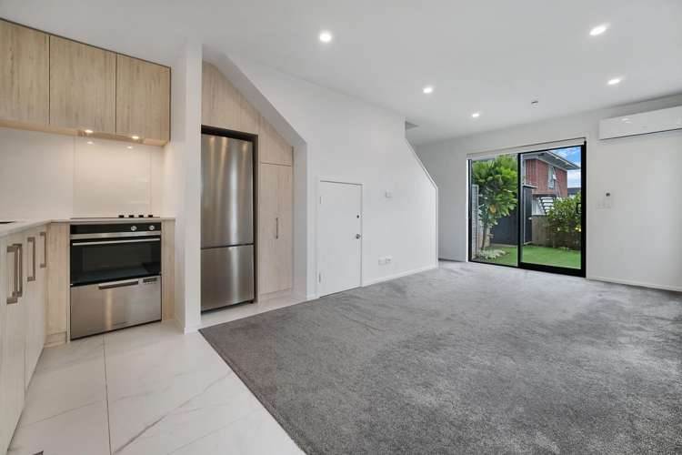 13/10 Willcott Street 1727_2