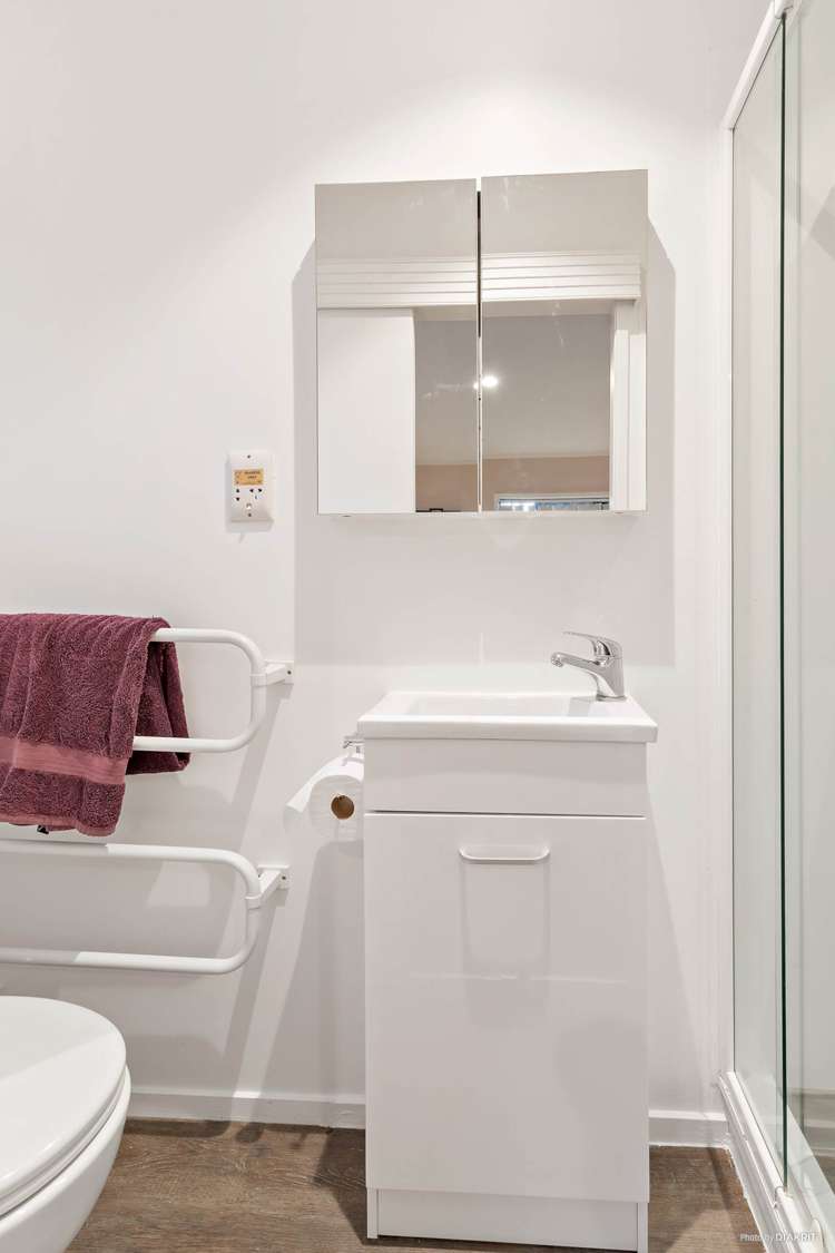 6 Worley Place St Johns_11