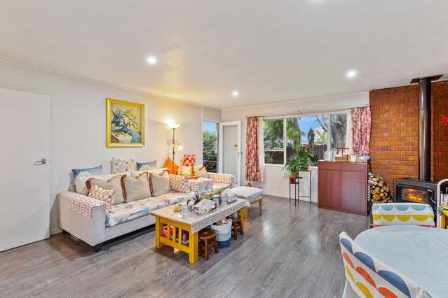 1/11 Zita Maria Drive Massey_3