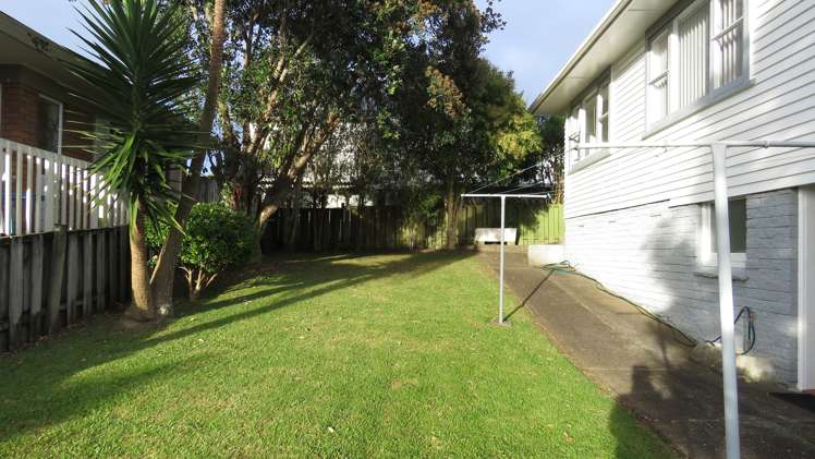 1/4 Fairlea Road Te Atatu South_16