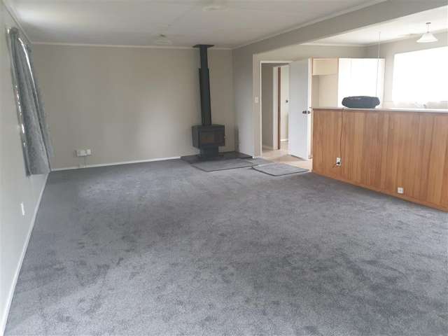 10 Colenso Place Otaki Beach_3