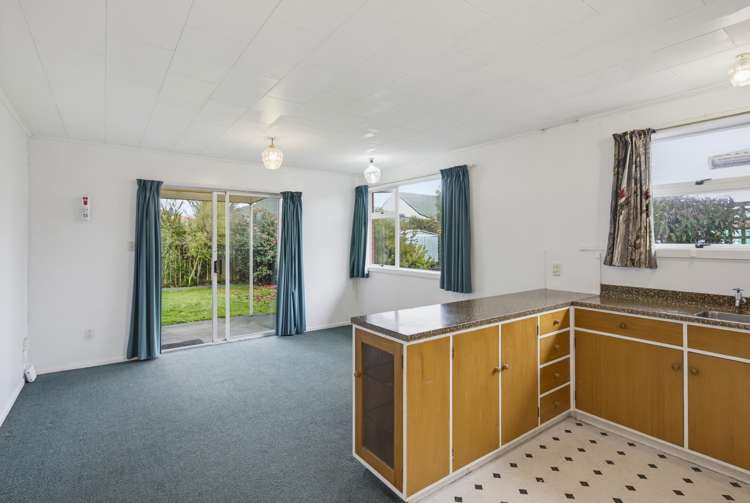 5 Parker Avenue Levin_1