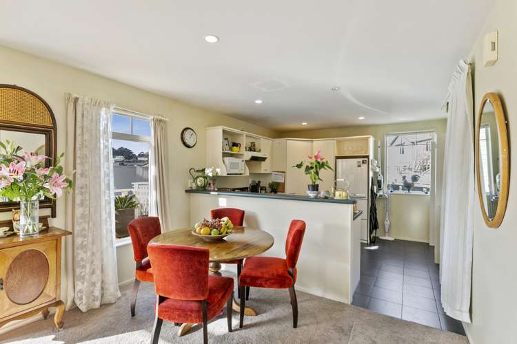 13/10 Colombo Street Newtown_7