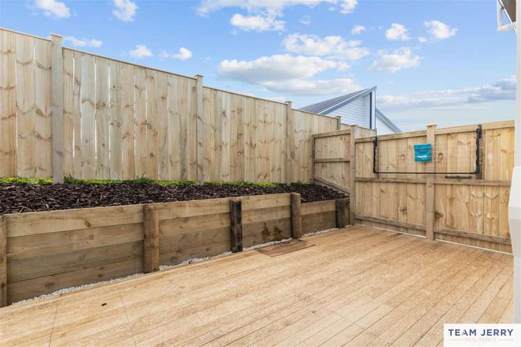 5 Rarangi Mai Lane Karaka_11