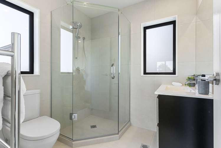 905d East Coast Road Northcross_13