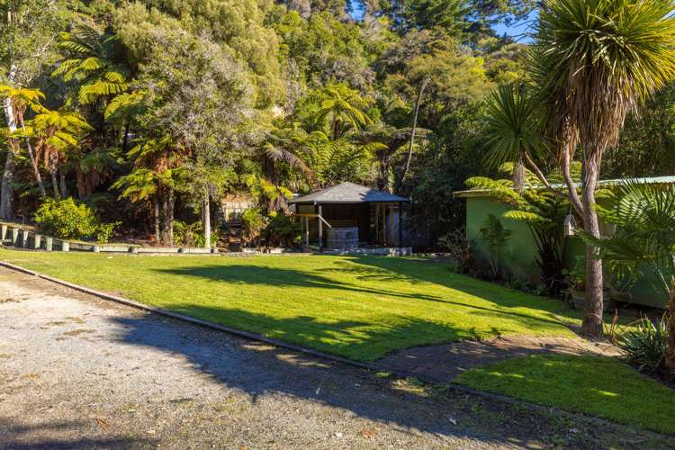 2369 Queen Charlotte Drive Anakiwa and Surrounds_5