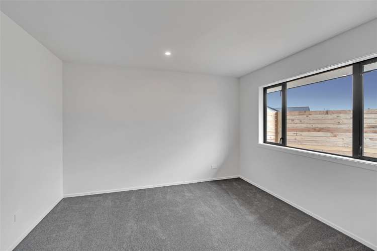 19 Silverstone Loop Rolleston_12