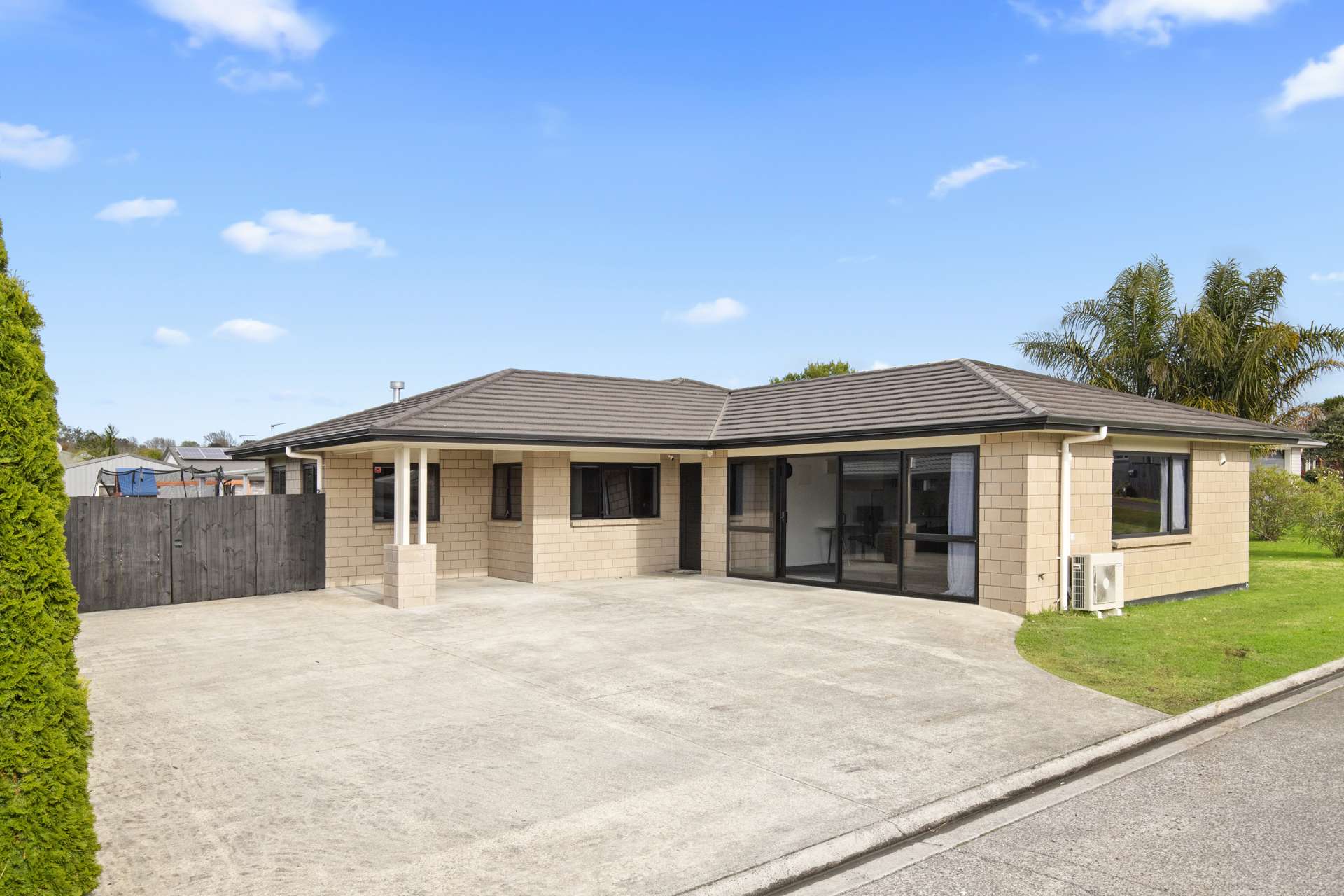 13 Lieshout Way Pukekohe_0