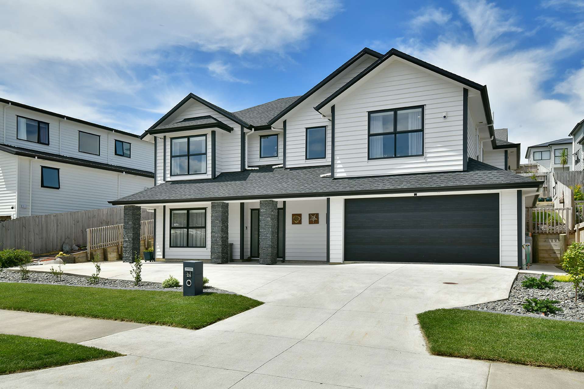 28 Celestial Crescent Orewa_0