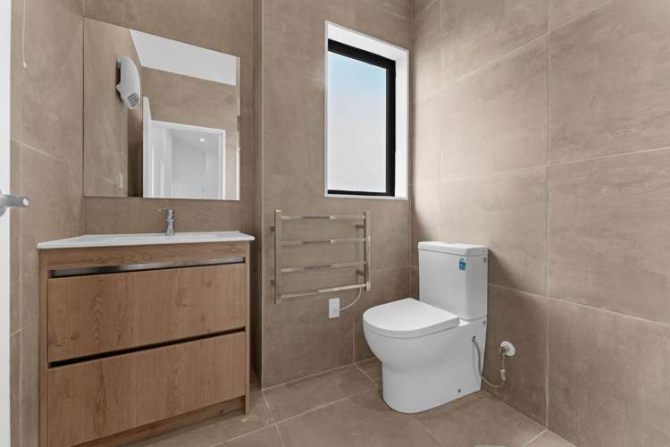 36 Puwha Street Massey_21