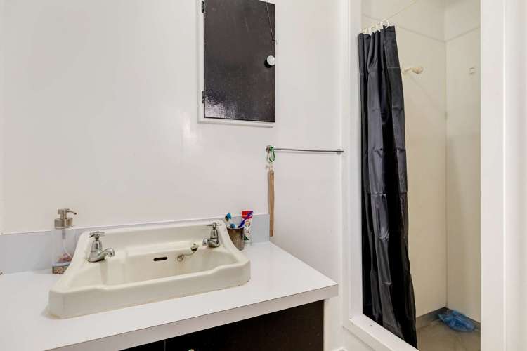 16 Kingswood Road Brookfield_6