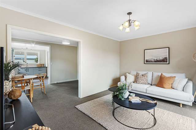 1/11 Neill Street Hornby_3